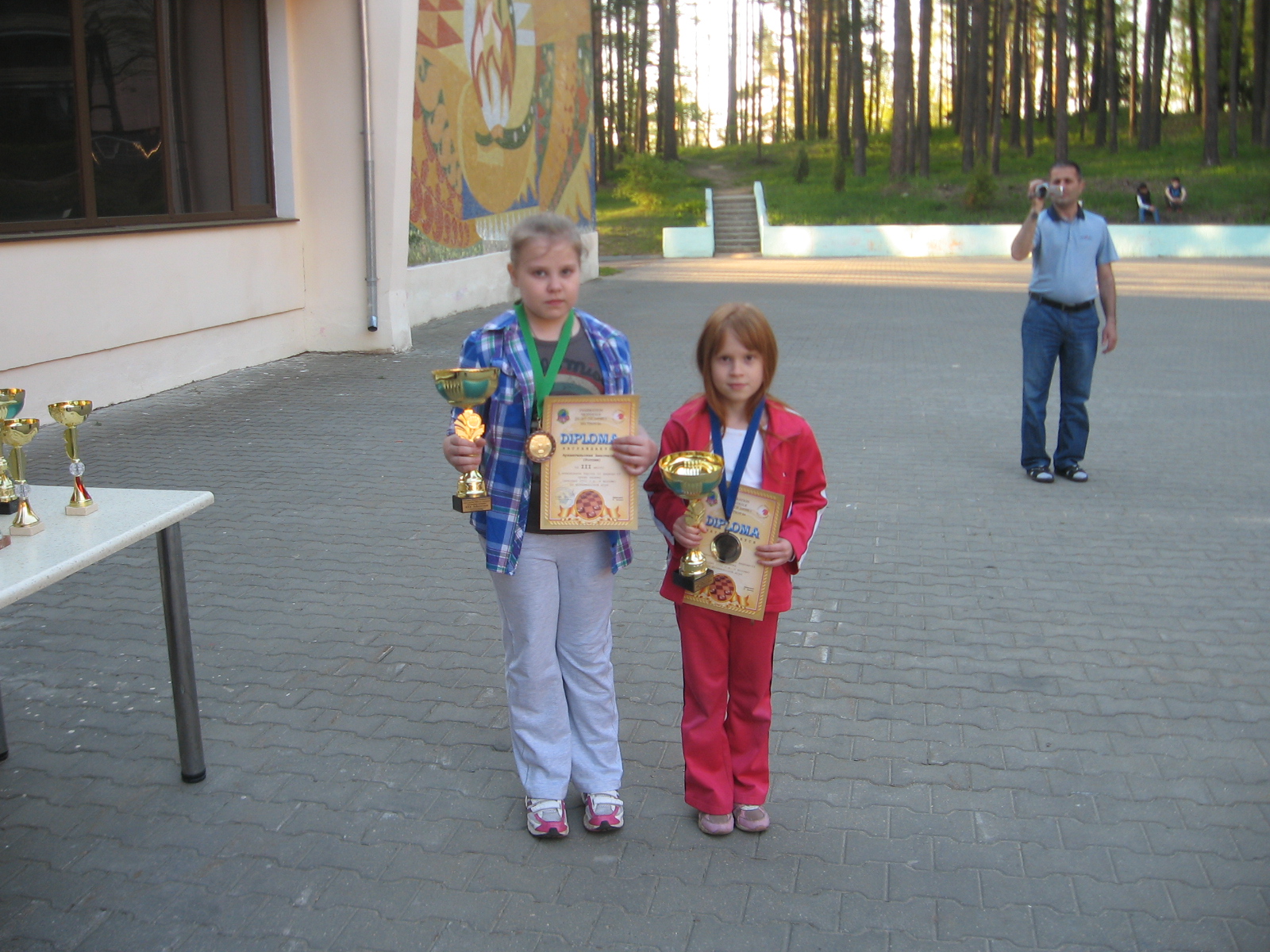 Нажмите для просмотра картинки в полный размер -  Фотогалерея - Чемпионат(Первенство) Европы по шашкам -64 среди юношей и девушек. 2012(Борисов) - награждение - блиц - IMG_9123003.jpg
