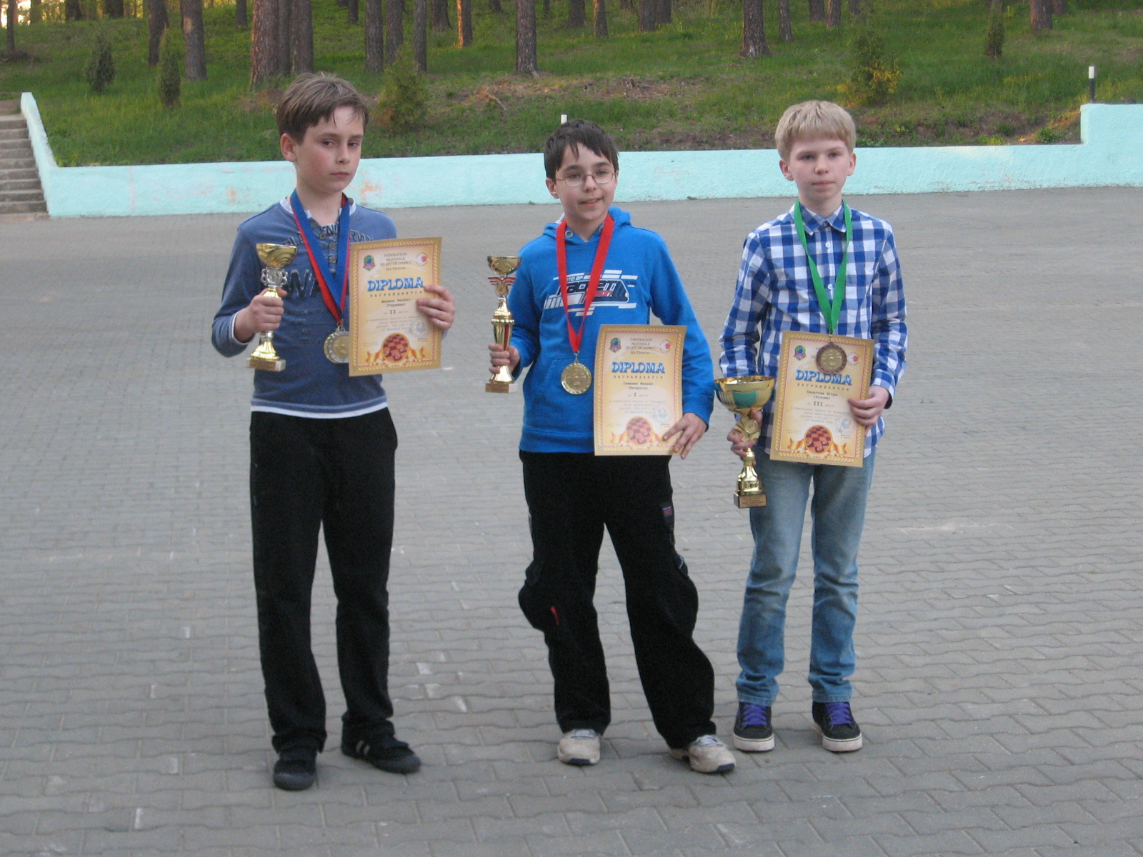 Нажмите для просмотра картинки в полный размер -  Фотогалерея - Чемпионат(Первенство) Европы по шашкам -64 среди юношей и девушек. 2012(Борисов) - награждение - блиц - IMG_9123016.jpg