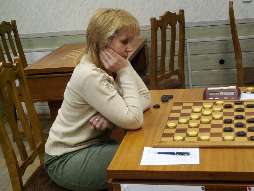 Нажмите для просмотра картинки в полный размер -  Фотогалерея - Чемпионат республики Беларусь по шашкам 100 среди женщин 1-10 апреля 2008 г. -  - PICT4659.JPG